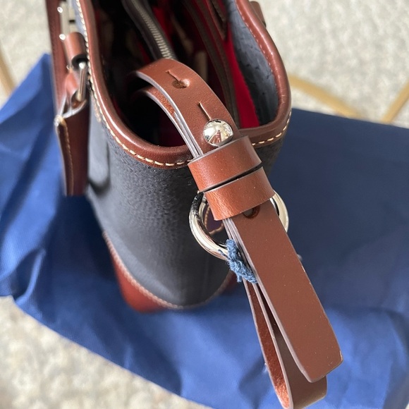 NWT Dooney & Bourke Claremont Phyton Medium Cayden Bag, Genuine Leather, Black - Picture 5 of 9